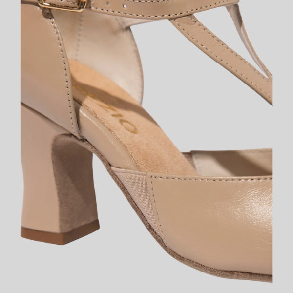 CAPEZIO 3" SHANEL CHARACTER SHOE - ADULT #850